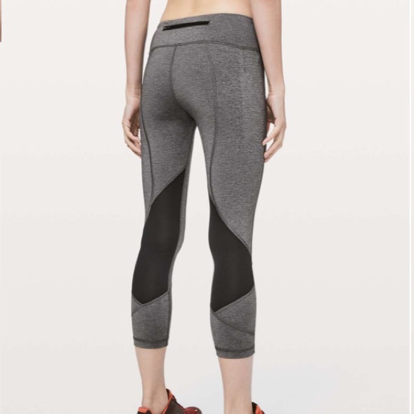 Lululemon Pace Rival Crop - Picture 1 of 10